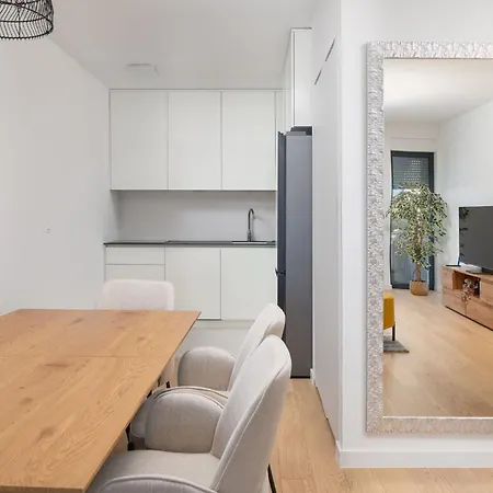 Mona - Dvosobni Stan 아파트 자다르