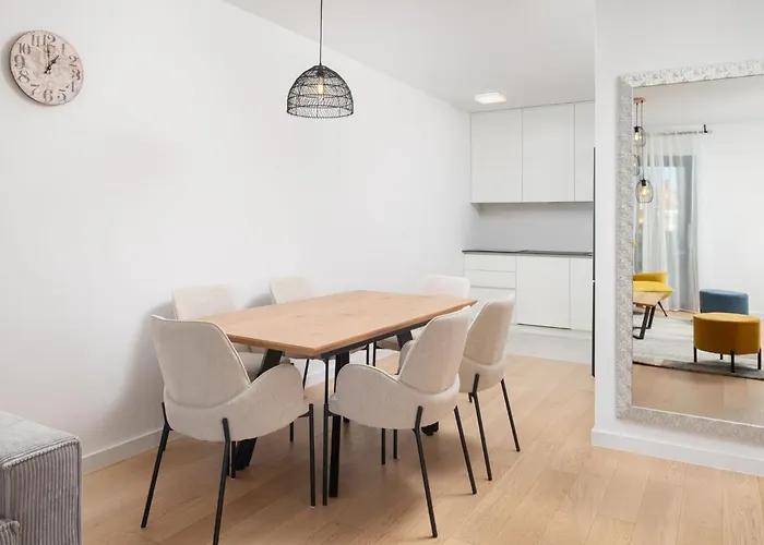 Mona - Dvosobni Stan